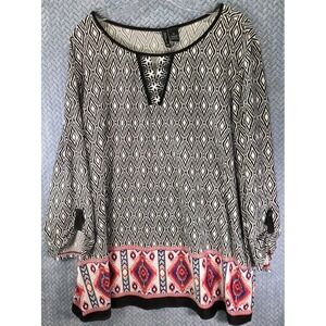 New Directions Womens Top Size 3X Roll Tab Sleeves Blouse Diamond Print Stretchy